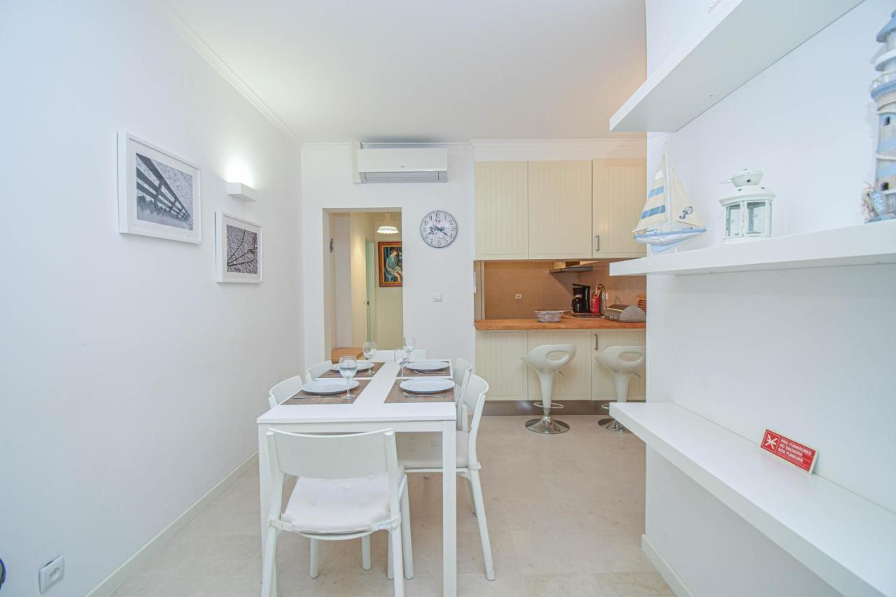 Central Family Apartment - 60 M From The Beach كاسكايس المظهر الخارجي الصورة
