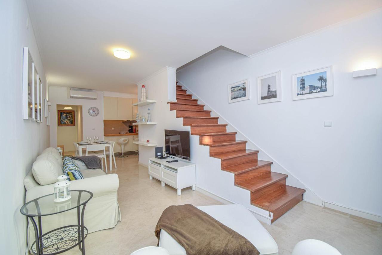 Central Family Apartment - 60 M From The Beach كاسكايس المظهر الخارجي الصورة