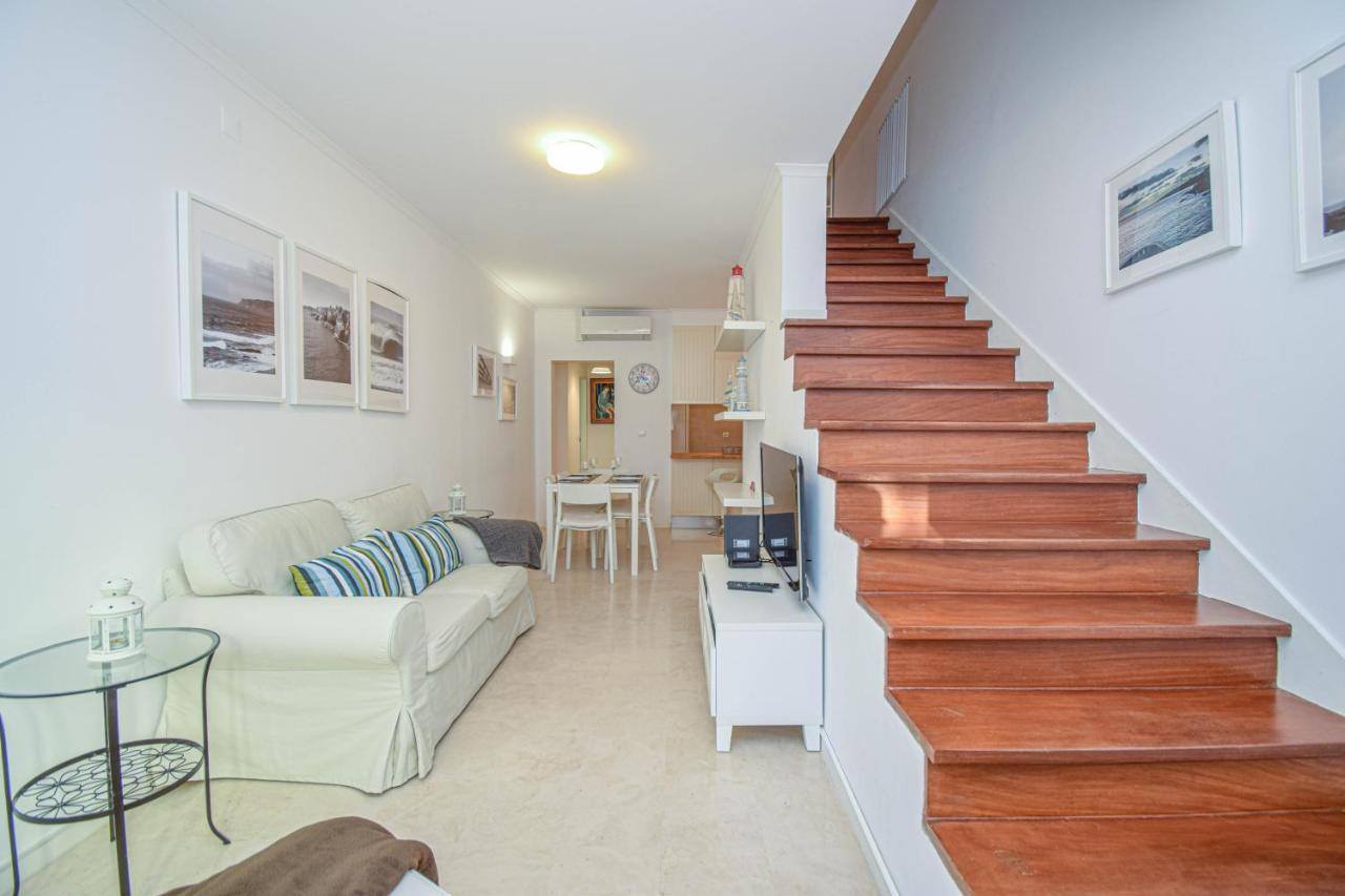 Central Family Apartment - 60 M From The Beach كاسكايس المظهر الخارجي الصورة