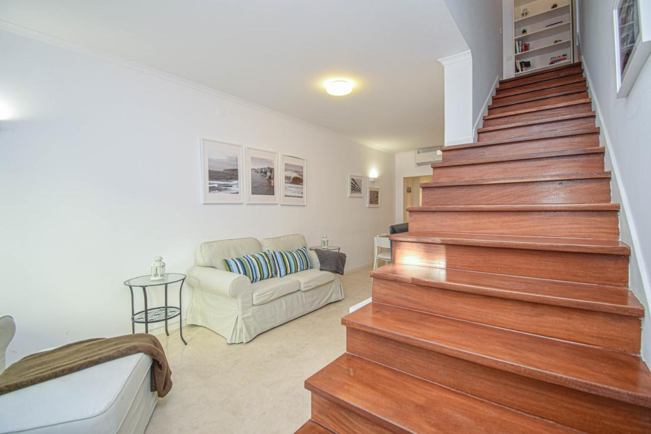 Central Family Apartment - 60 M From The Beach كاسكايس المظهر الخارجي الصورة